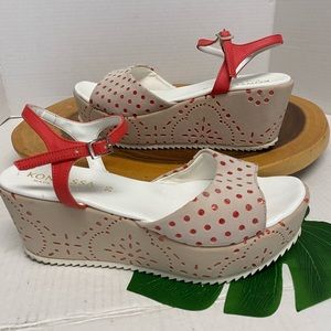 Kontessa Stacked stenciled platform Sandals